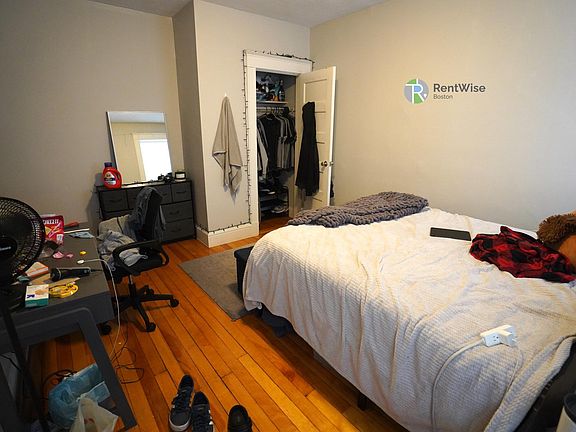 5th image of 228 South St #224-6