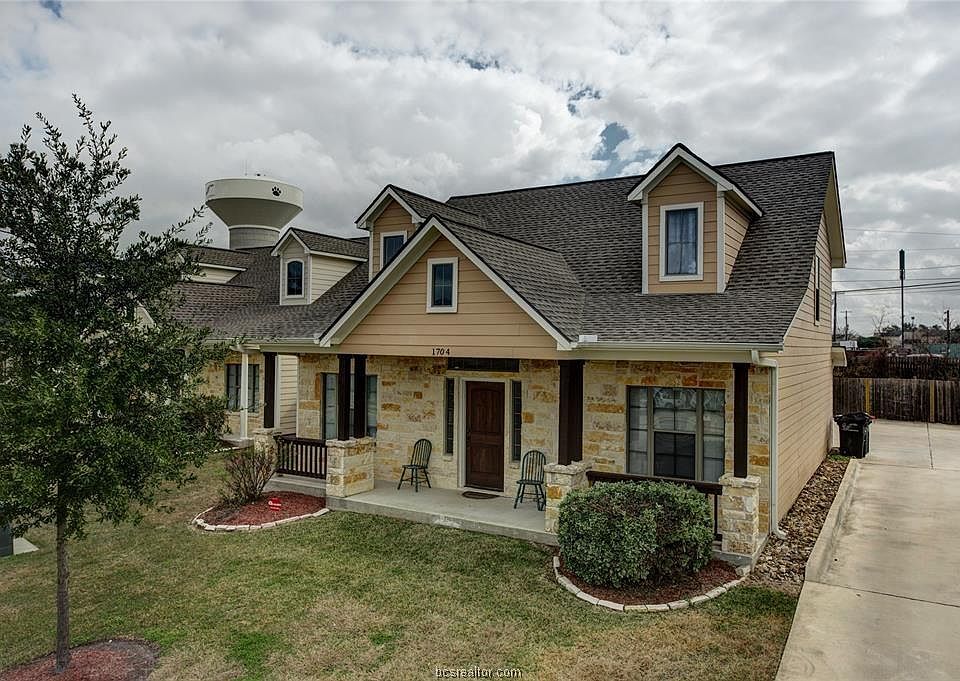 1st image of 1704 Boardwalk Ct
