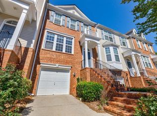 1372 Thornborough Dr, Alpharetta, GA 30004