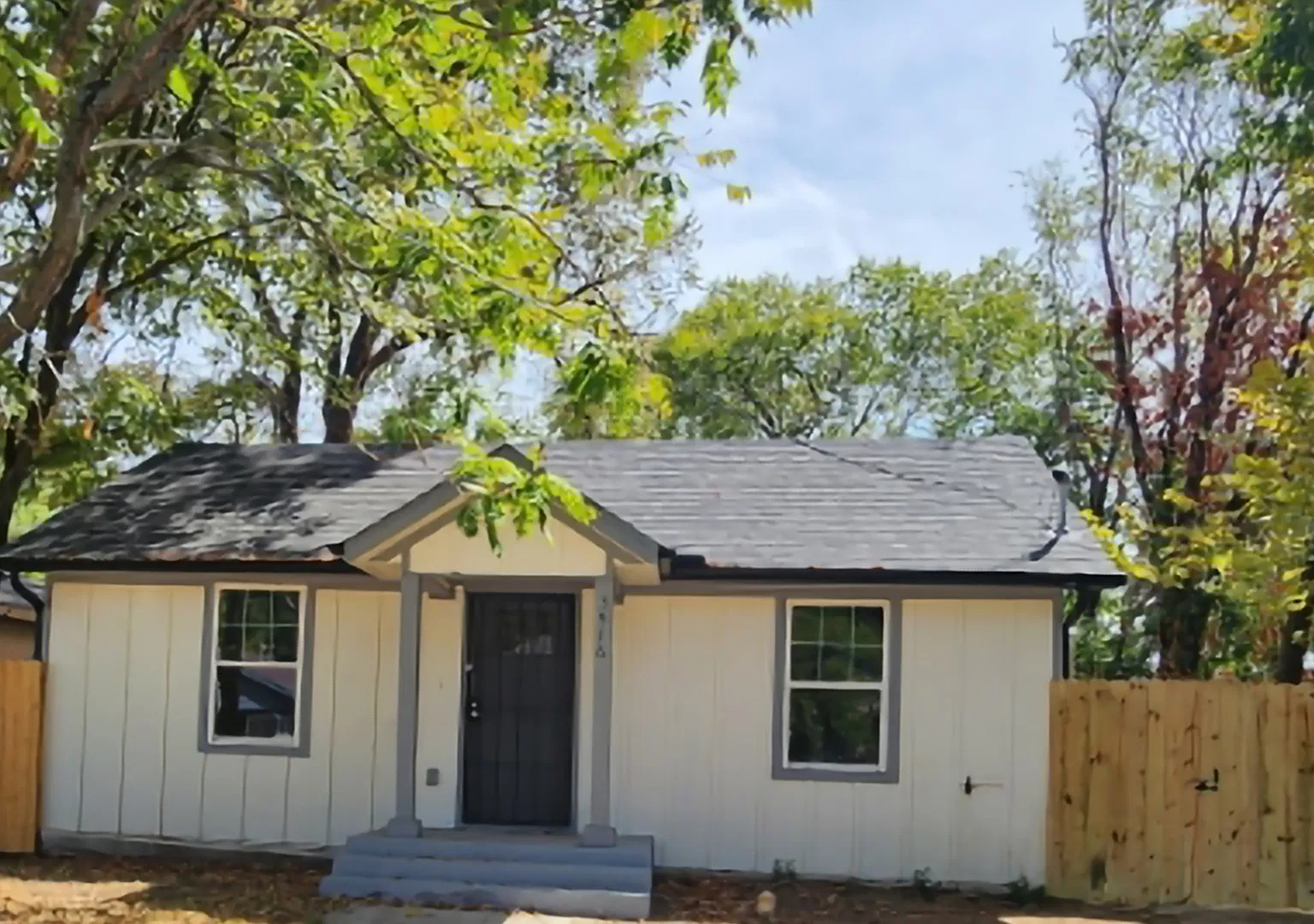 5 bed, 1510 sqft, $2,500 — Photo 1