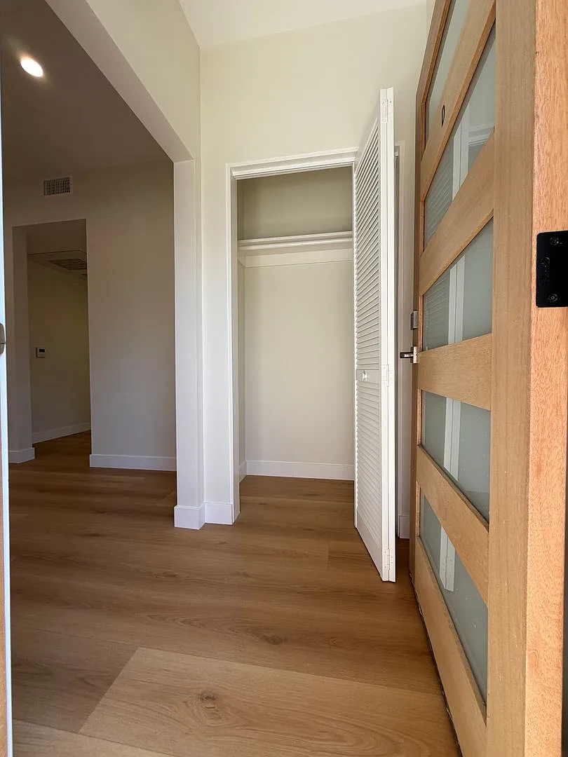 1045 Sonora Ave — Photo 4