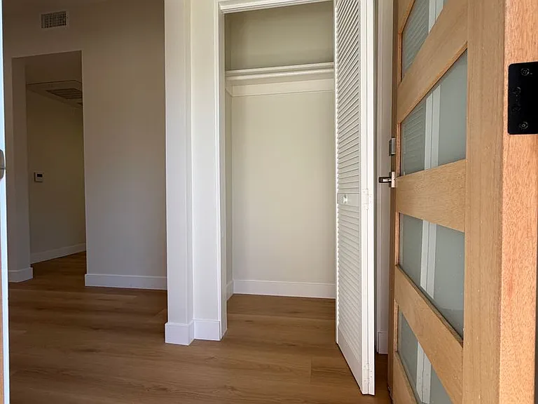 1045 Sonora Ave — Photo 4