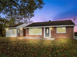 6174 Tuscarawas Rd, Industry, PA 15052