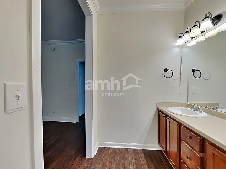 641 Woodson Dr — Photo 12