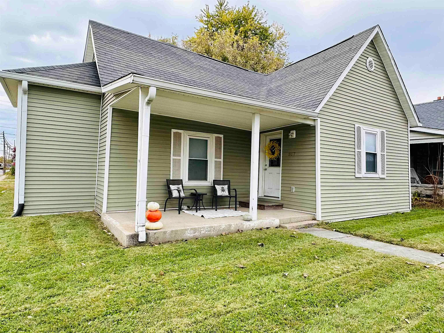 527 I St photo 1