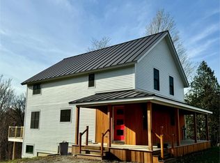 71 East St, Bristol, VT 05443