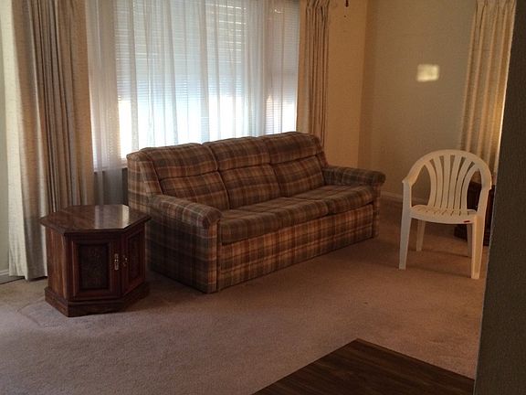 Titus Living Room_2_01152016