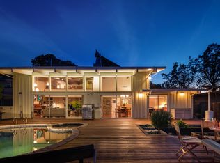 8 Amalfi Pl, San Rafael, CA 94901