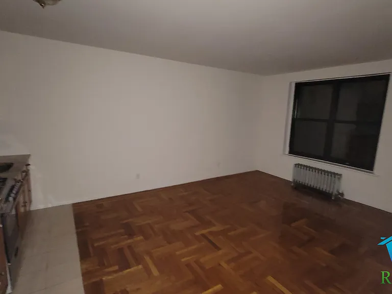 1115 Brighton Beach Ave — Photo 3