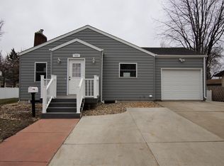 612 9th Ave SE, Aberdeen, SD 57401