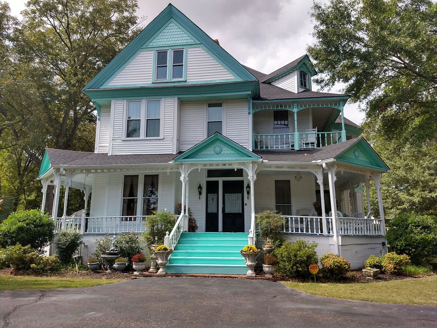 1008 S College St, Trenton, TN 38382 Zillow