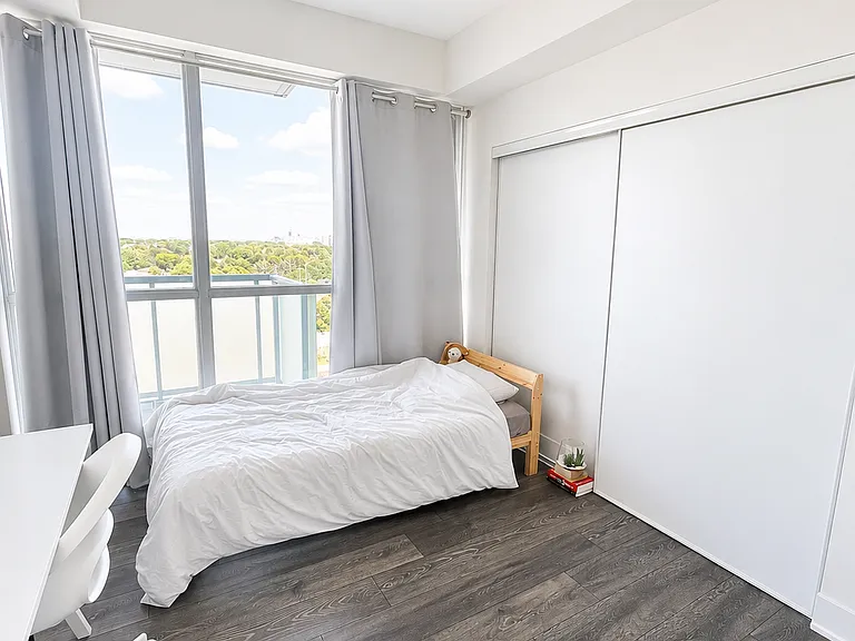 188 Fairview Mall Dr #1007 — Photo 3