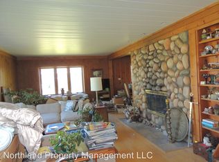 9202 Peninsula Dr, Traverse City, MI 49686