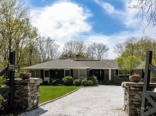 13 Old Aspetong Rd, Katonah, NY 10536