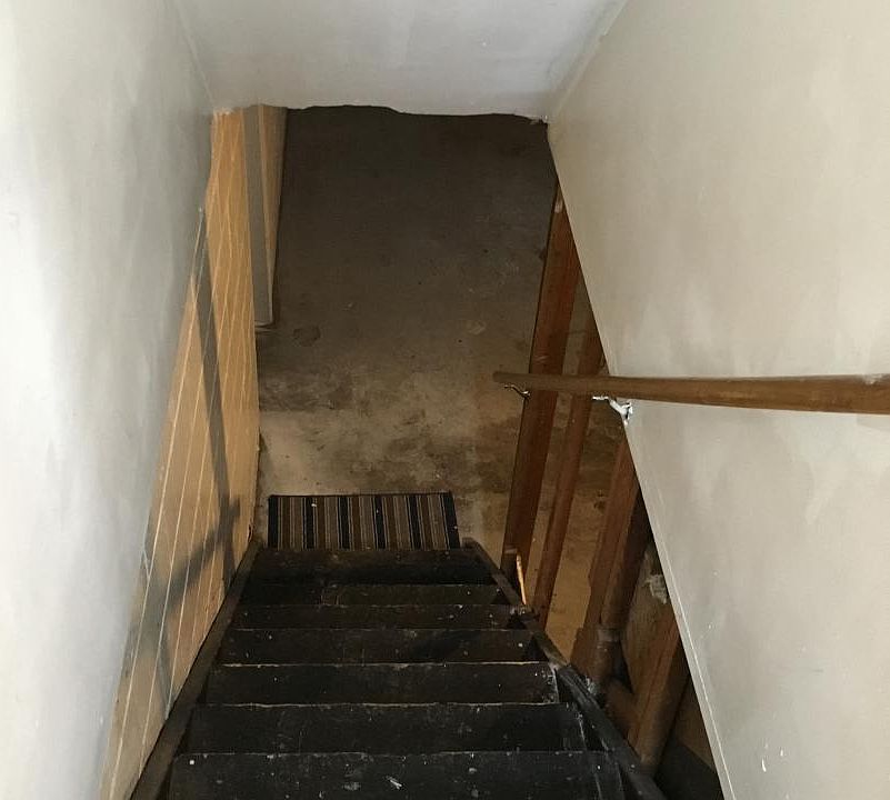 1st image of 2611 Marion Ave