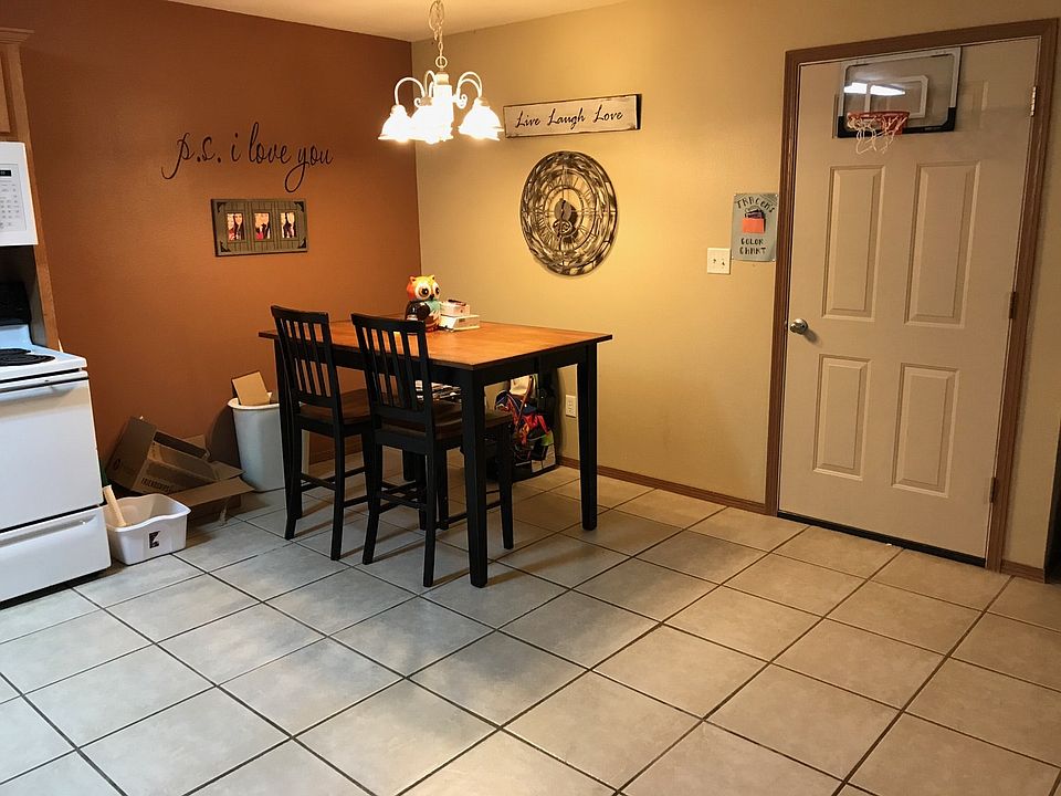1st image of 206 E Marietta Ct