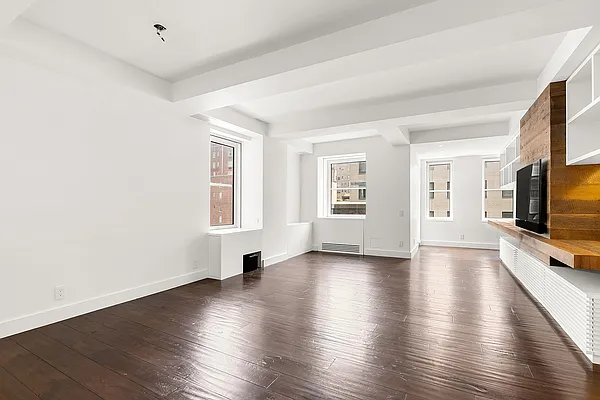 Rented by New York Casas Ltd. | media 15