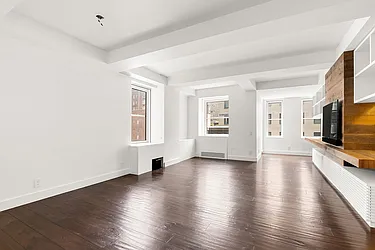 Rented by New York Casas Ltd.