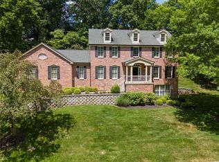 16515 Baxter Forest Ridge Dr, Chesterfield, MO 63005