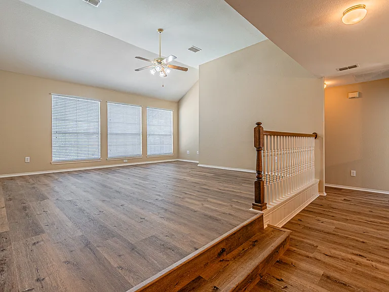 2425 Kittyhawk Dr — Photo 21