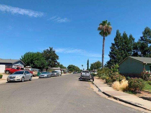 14334 E Prospect Pl, Lockeford, CA 95237