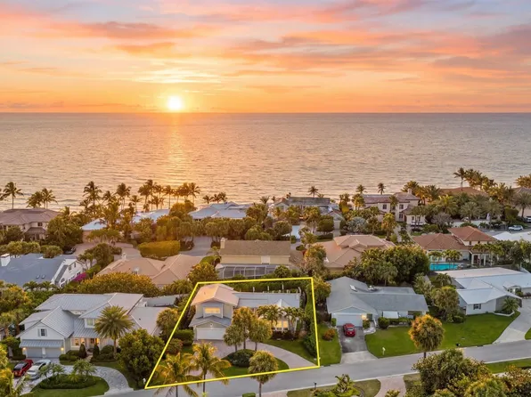 60 Colony Road, Jupiter Inlet Colony, FL 33469