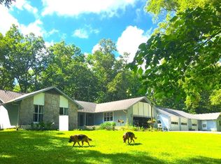 569 Peavine Firetower Rd, Crossville, TN 38571