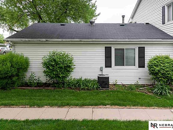 3rd image of 2935 S 122nd St