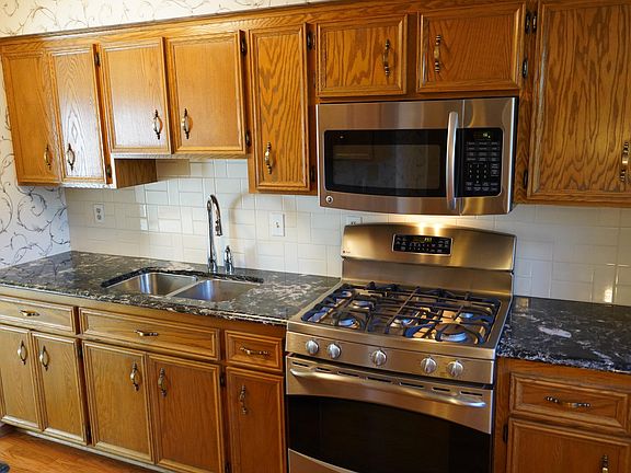 2nd image of 4199 Knob Cir #102