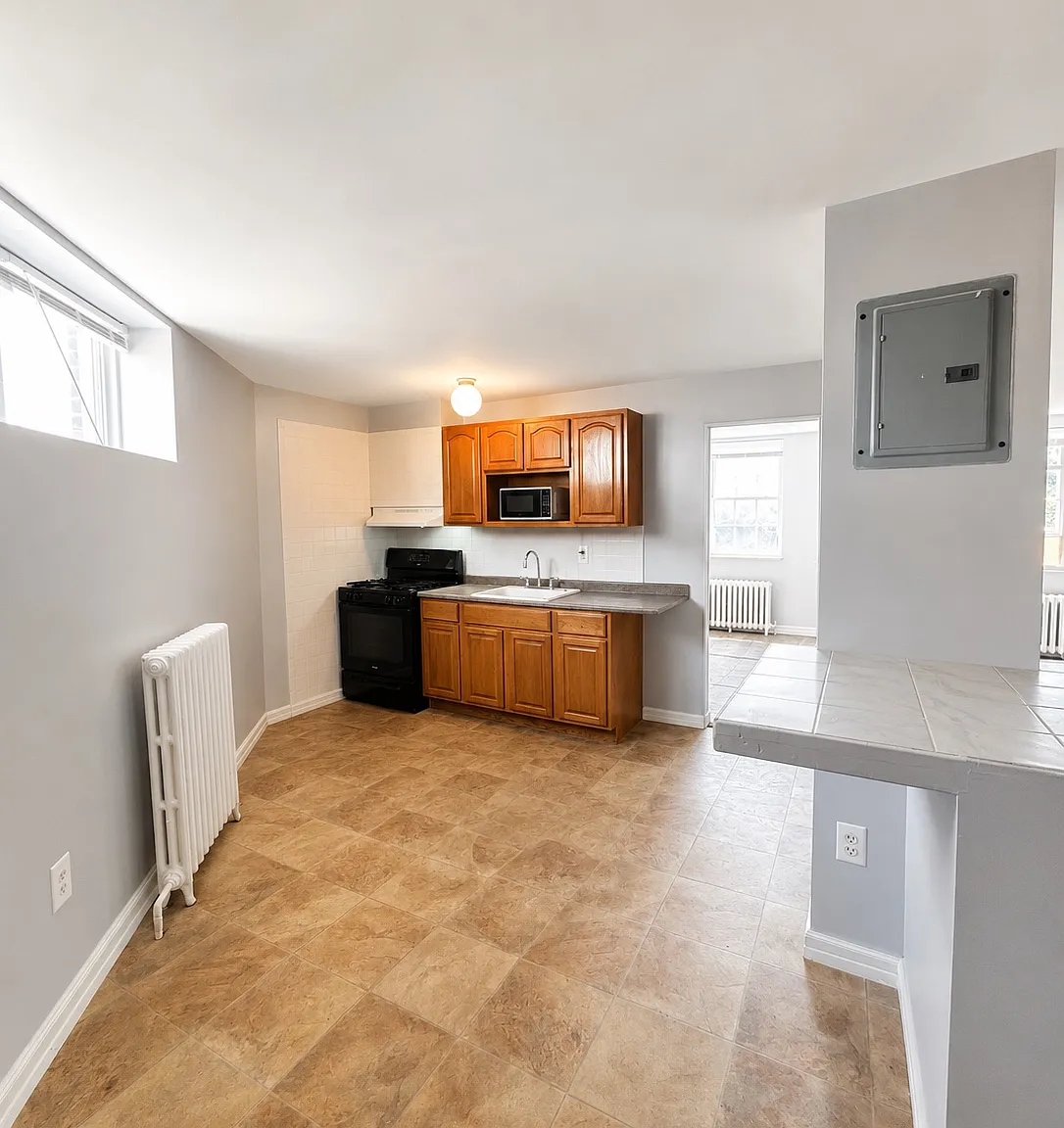 2 bed, 950 sqft, $1,250 — Photo 4