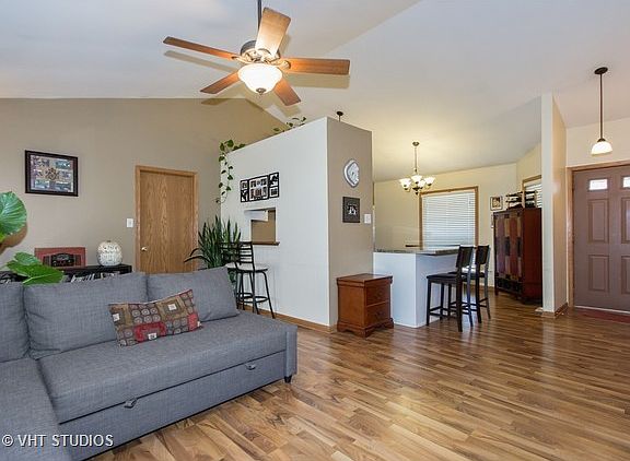 4th image of 925 Leawood Dr