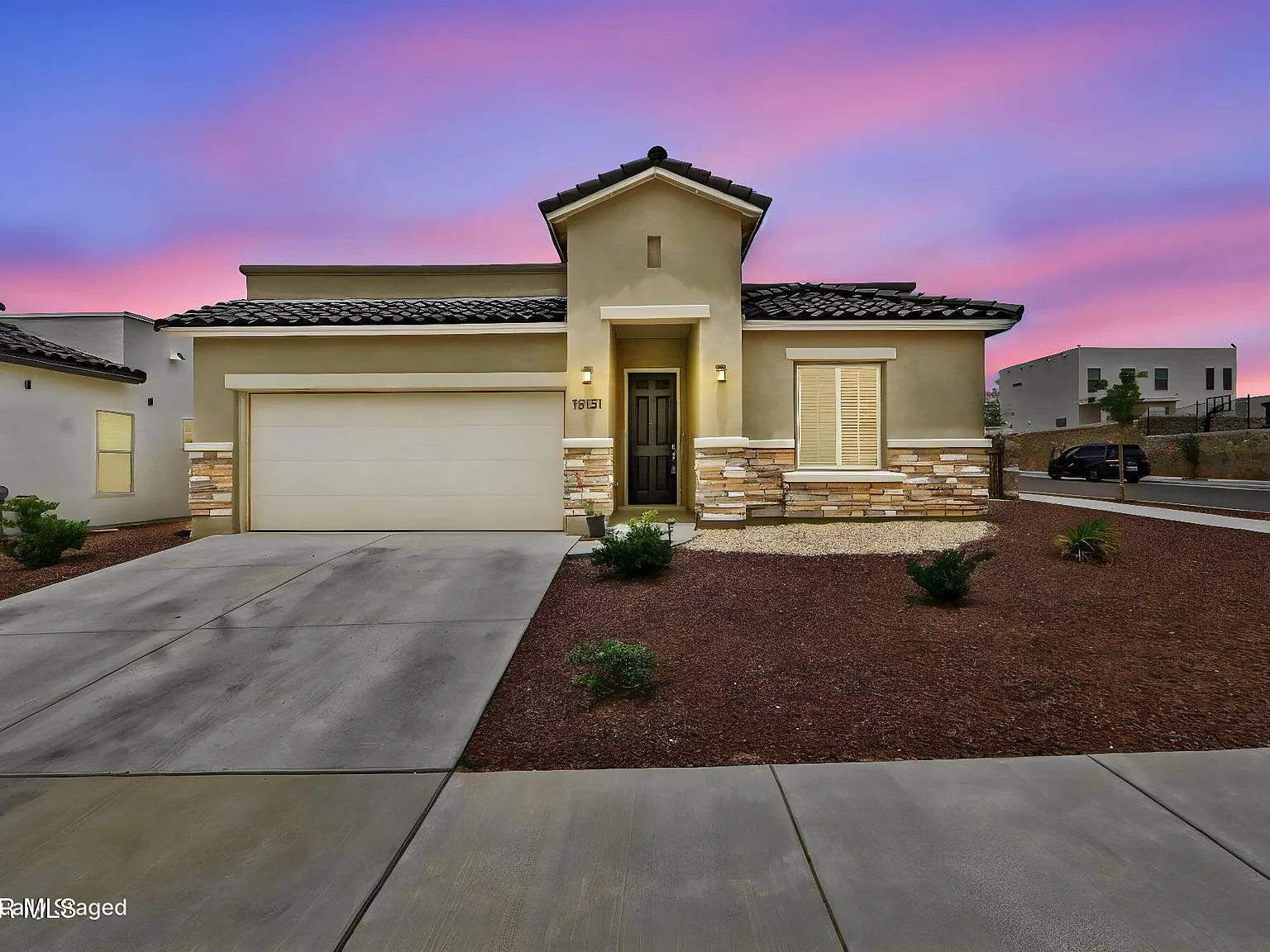 3 bed, 2.0 bath, 1512 sqft, $2,000 — Photo 2