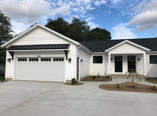 6146 Hanna Lake Ave SE, Caledonia, MI 49316