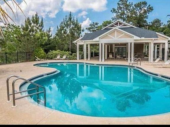 2nd image of 2197 Del Carmel Way