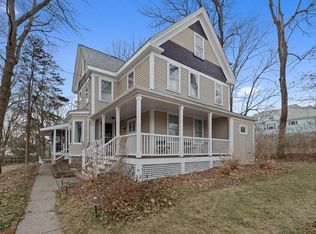 28 Summit Ave, Sharon, MA 02067