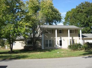 1111 E Cap Au Gris St, Troy, MO 63379