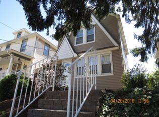 11 Gordon St, Ridgefield Park, NJ 07660