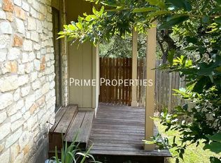 9903B Hundred Oaks Cir, Austin, TX 78750