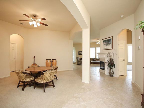5th image of 13303 Lake Timber Ct