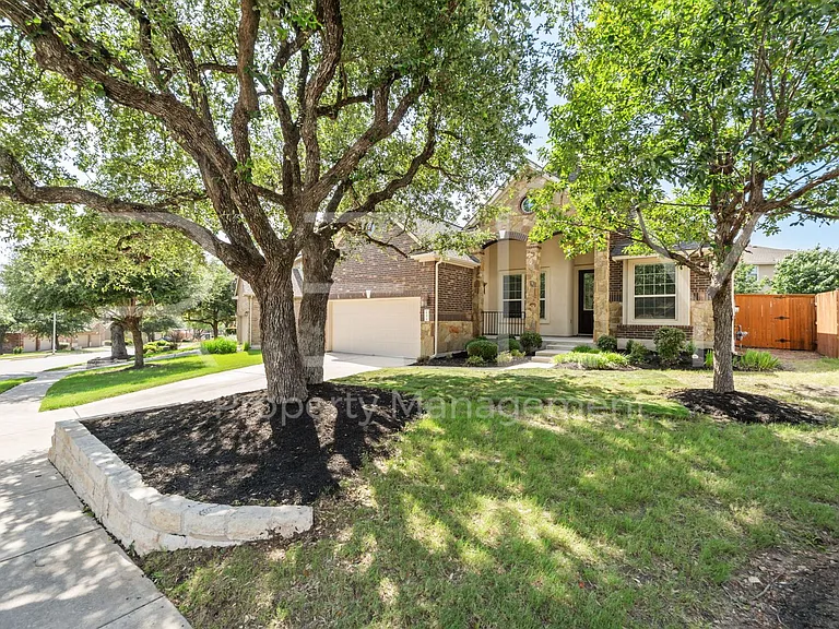 227 Choke Canyon Ln — Photo 2