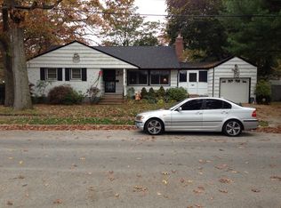 59 King St, Roosevelt, NY 11575