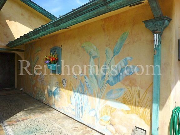 3rd image of 10754 Loire Ave