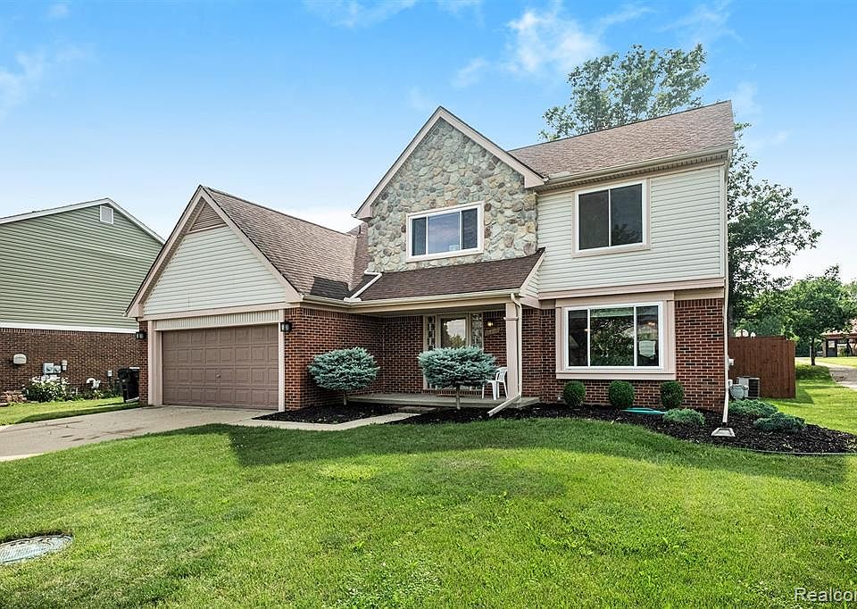 1st image of 26800 Coachlight St