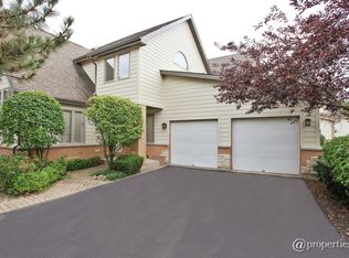 2525 Virginia Ln, Northbrook, IL