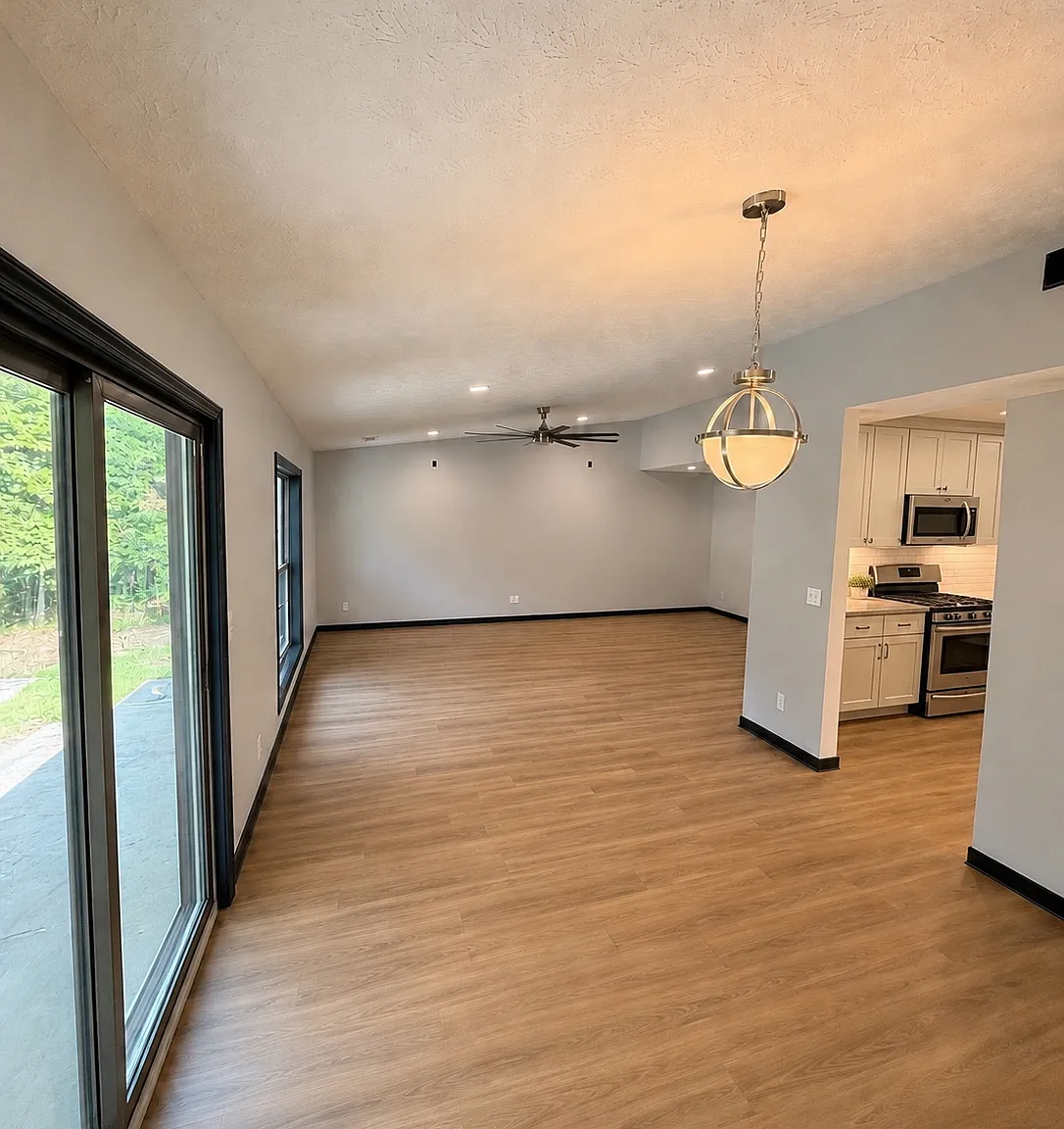 3 bed, 1588 sqft, $2,060 — Photo 3