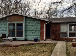 2400 Meadow Lark Ln, Columbia, MO 65201