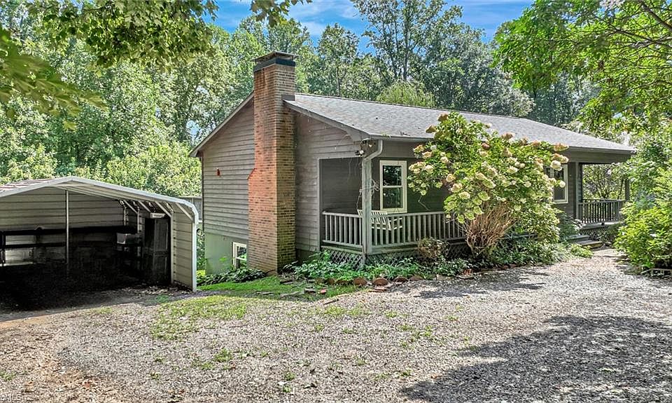 1st image of 414 Plaza Dr