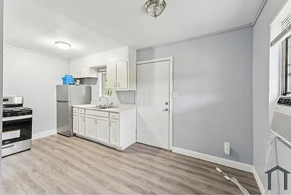 3 bed, 925 sqft, $1,150 — Photo 4