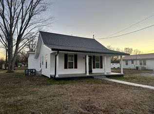 411 4th St, Lawrenceburg, TN 38464