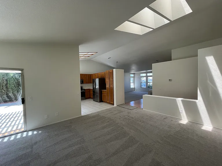 24341 Kentucky Derby Way — Photo 4